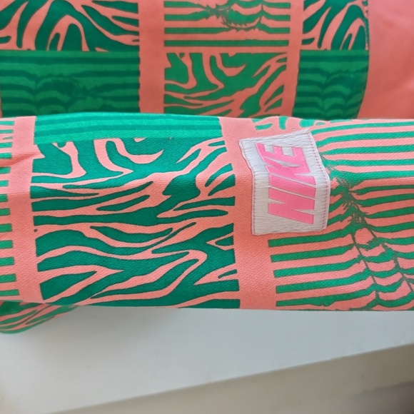 Nike Sweater Size Large - Picture 5 of 5